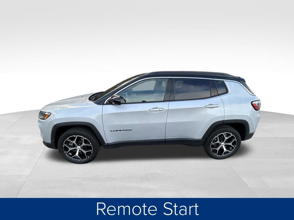 Used 2024 Jeep Compass Limited image 11