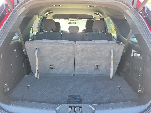 Used 2020 Ford Explorer XLT w/ Comfort Package AWD/4WD image 8