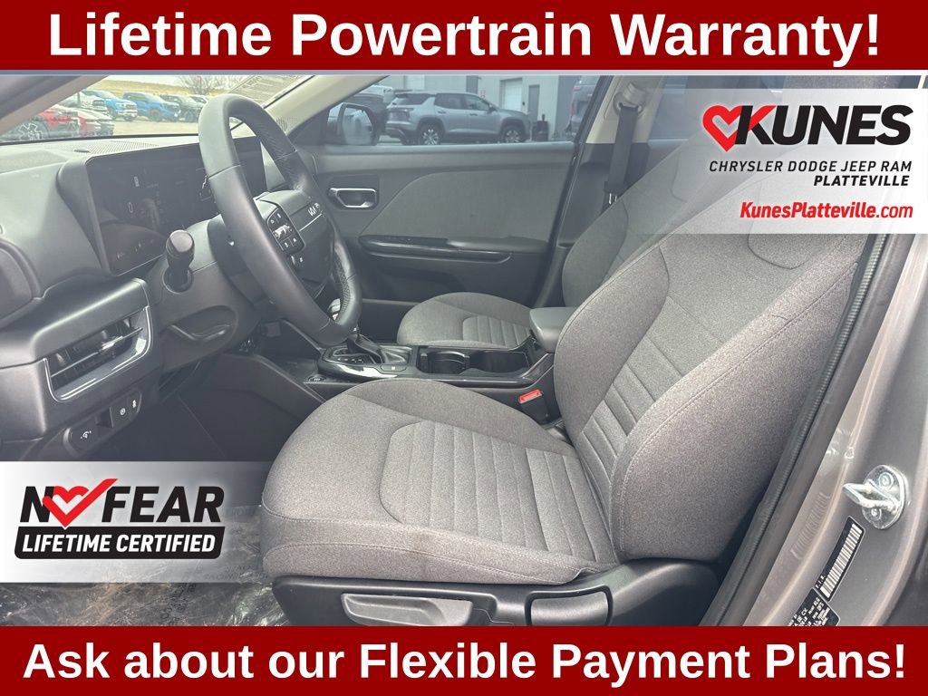 Used 2025 Kia K4 EX image 13