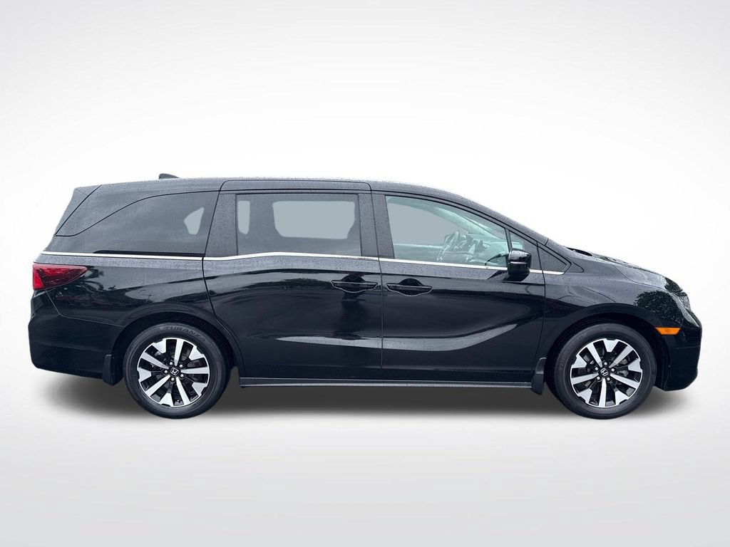 Certified 2025 Honda Odyssey EX-L image 6