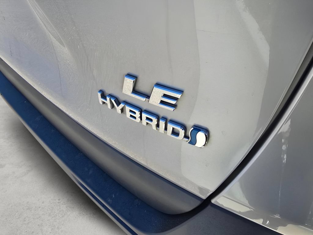 Used 2022 Toyota RAV4 LE AWD/4WD image 30