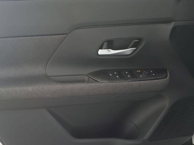 New 2026 Nissan Kicks SV w/ Cold Weather Package FWD image 14