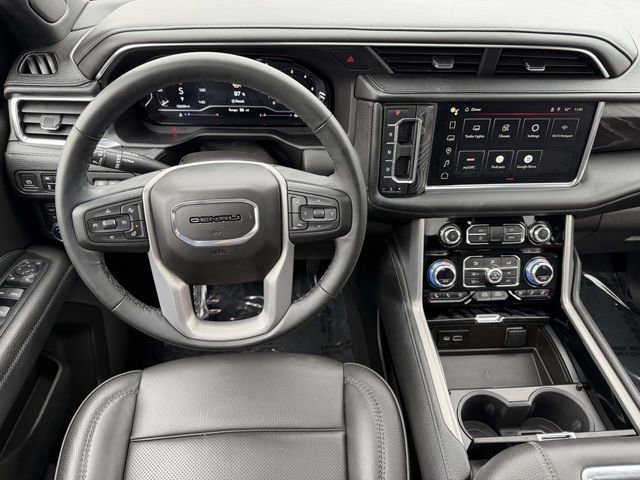 Used 2023 GMC Yukon Denali image 13