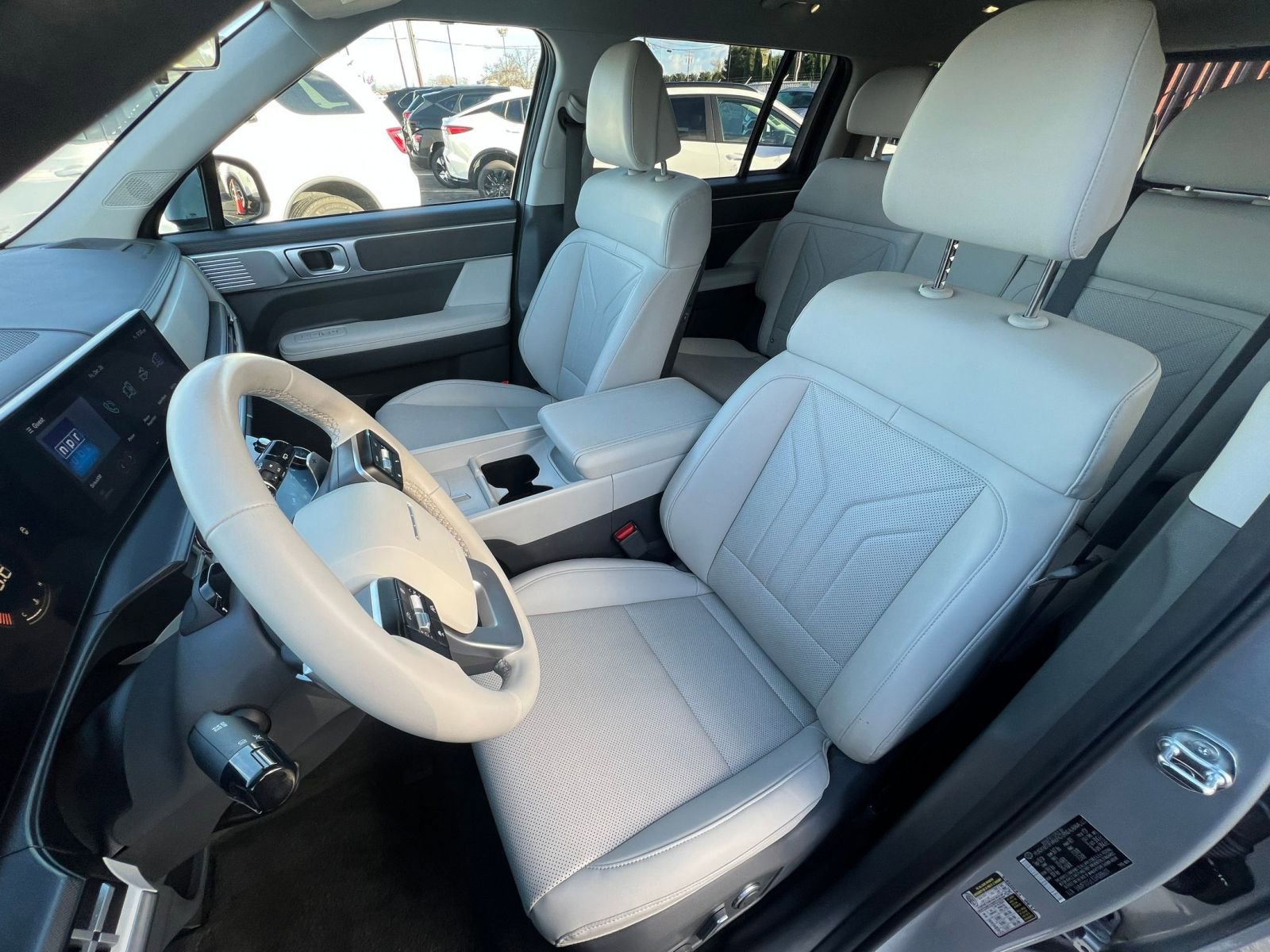 Used 2025 Hyundai Santa Fe SEL image 38