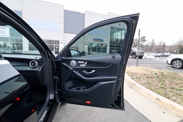 Used 2017 Mercedes-Benz GLC 300 4MATIC image 40