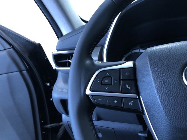 Used 2022 Toyota Highlander XLE image 26