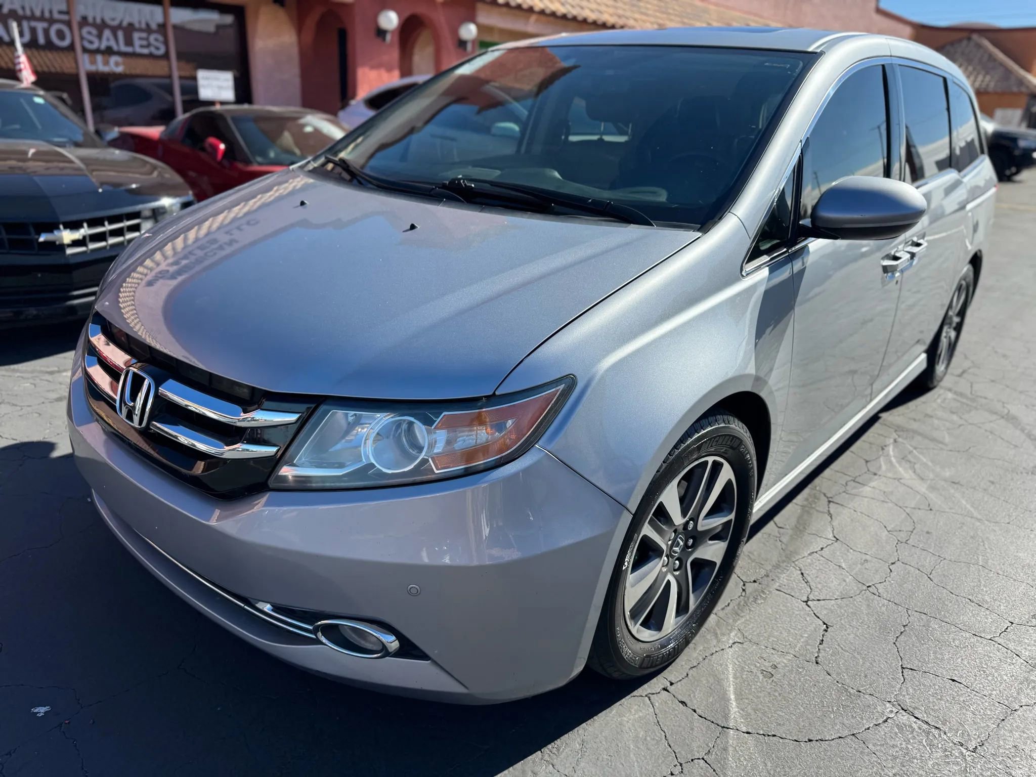 Used 2016 Honda Odyssey Touring image 2