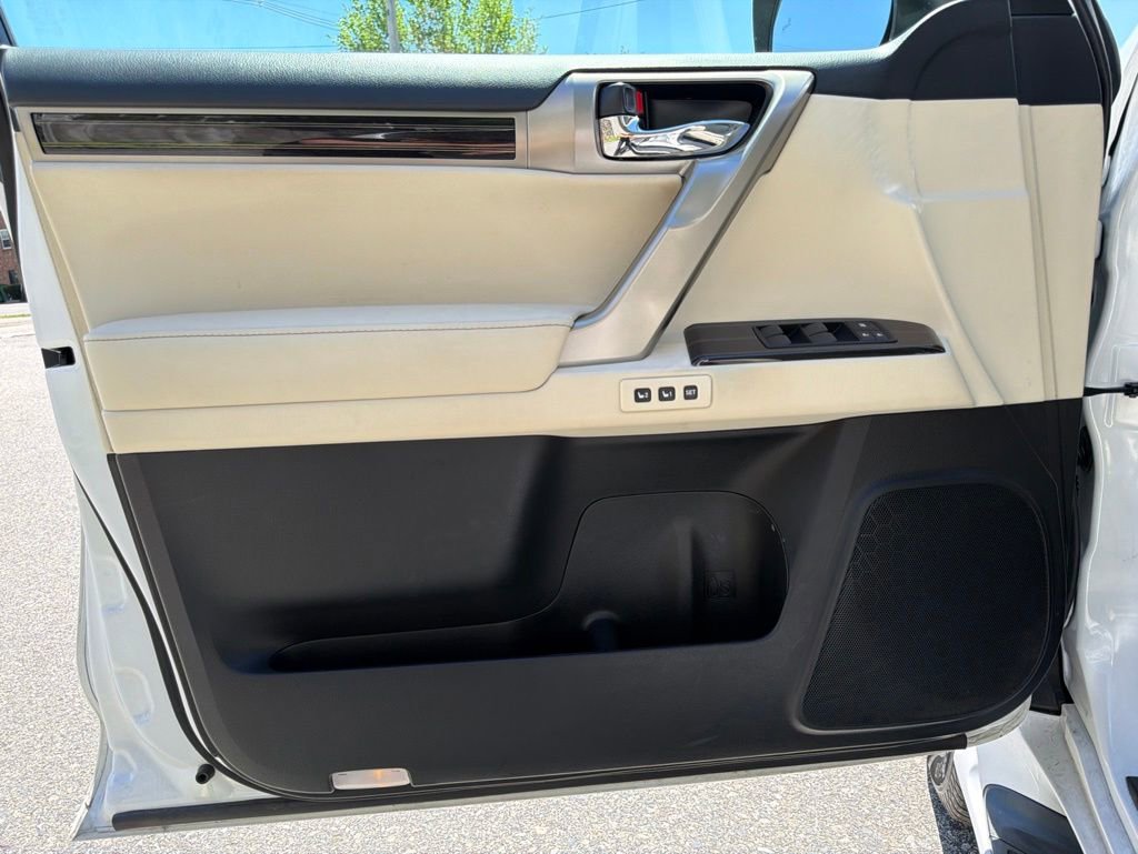 Used 2020 Lexus GX 460 Premium w/ Premium Package AWD/4WD image 7