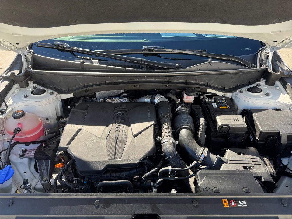 Used 2023 Hyundai Santa Cruz Limited w/ Cargo Package image 20