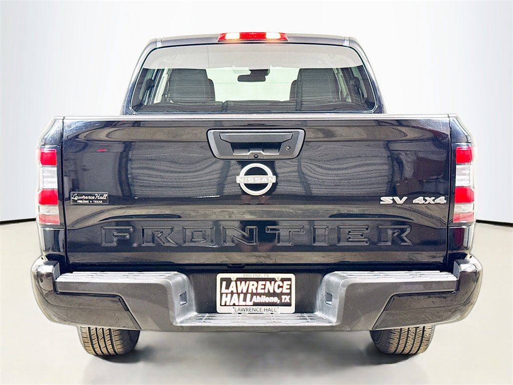 Used 2024 Nissan Frontier SV image 5