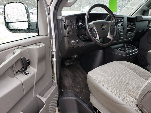 Used 2017 Chevrolet Express 2500 LS RWD image 10