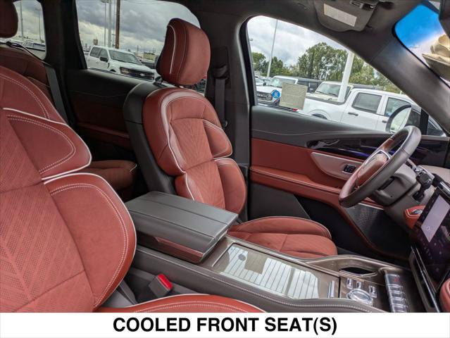 Used 2024 Lincoln Nautilus Black Label AWD/4WD image 25