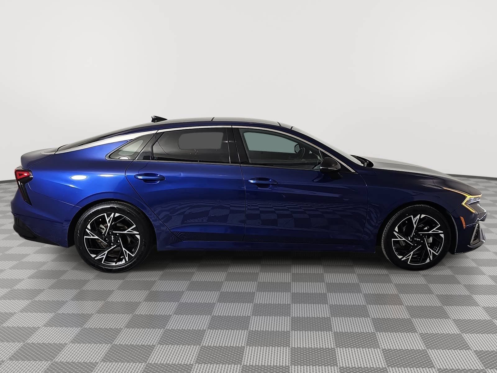 Used 2025 Kia K5 GT-Line w/ GT-Line Premium Package FWD image 7