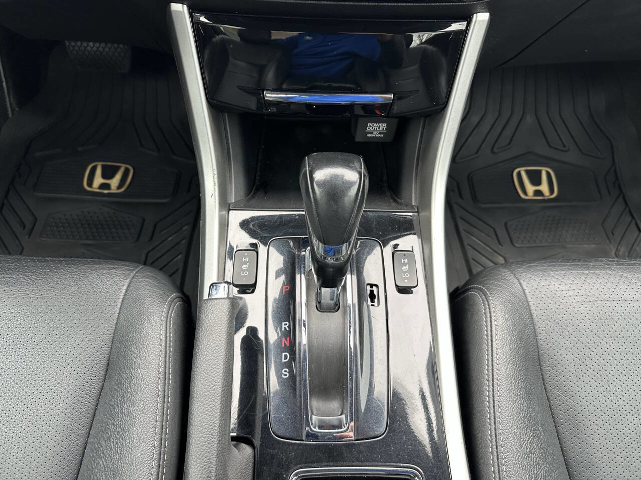 Used 2017 Honda Accord Touring image 19