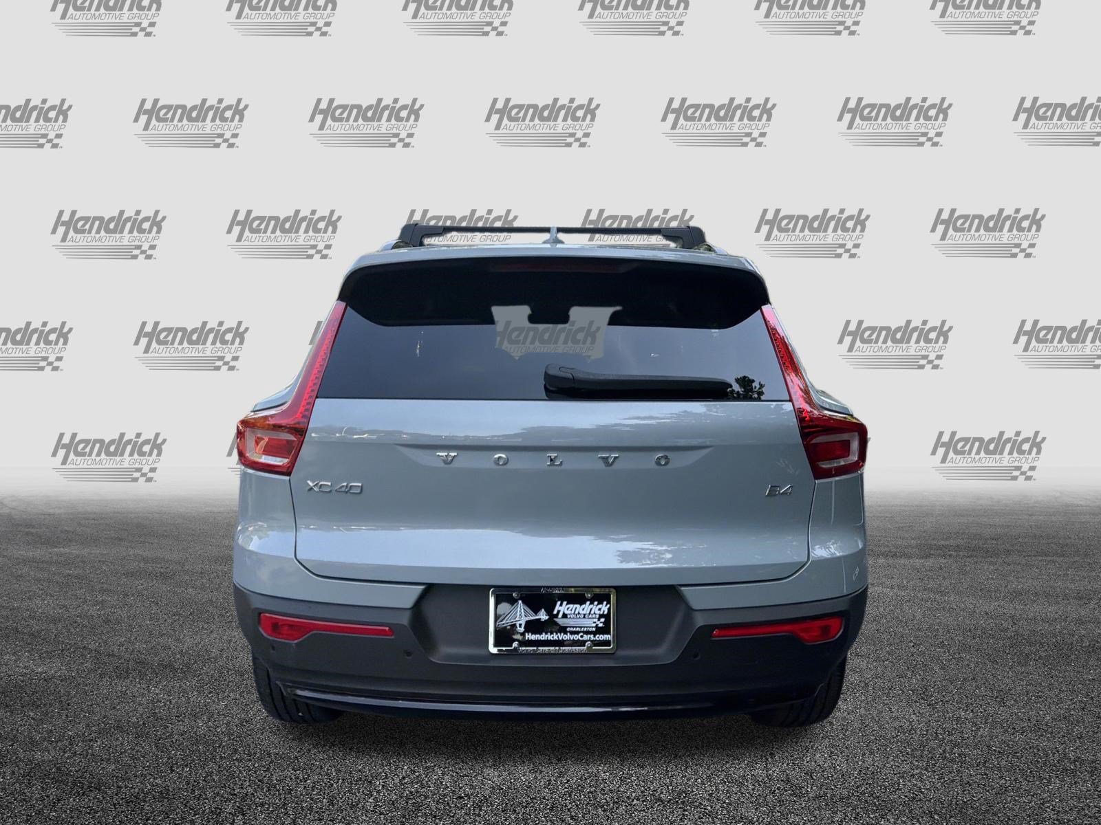Certified 2026 Volvo XC40 B4 Core FWD image 9