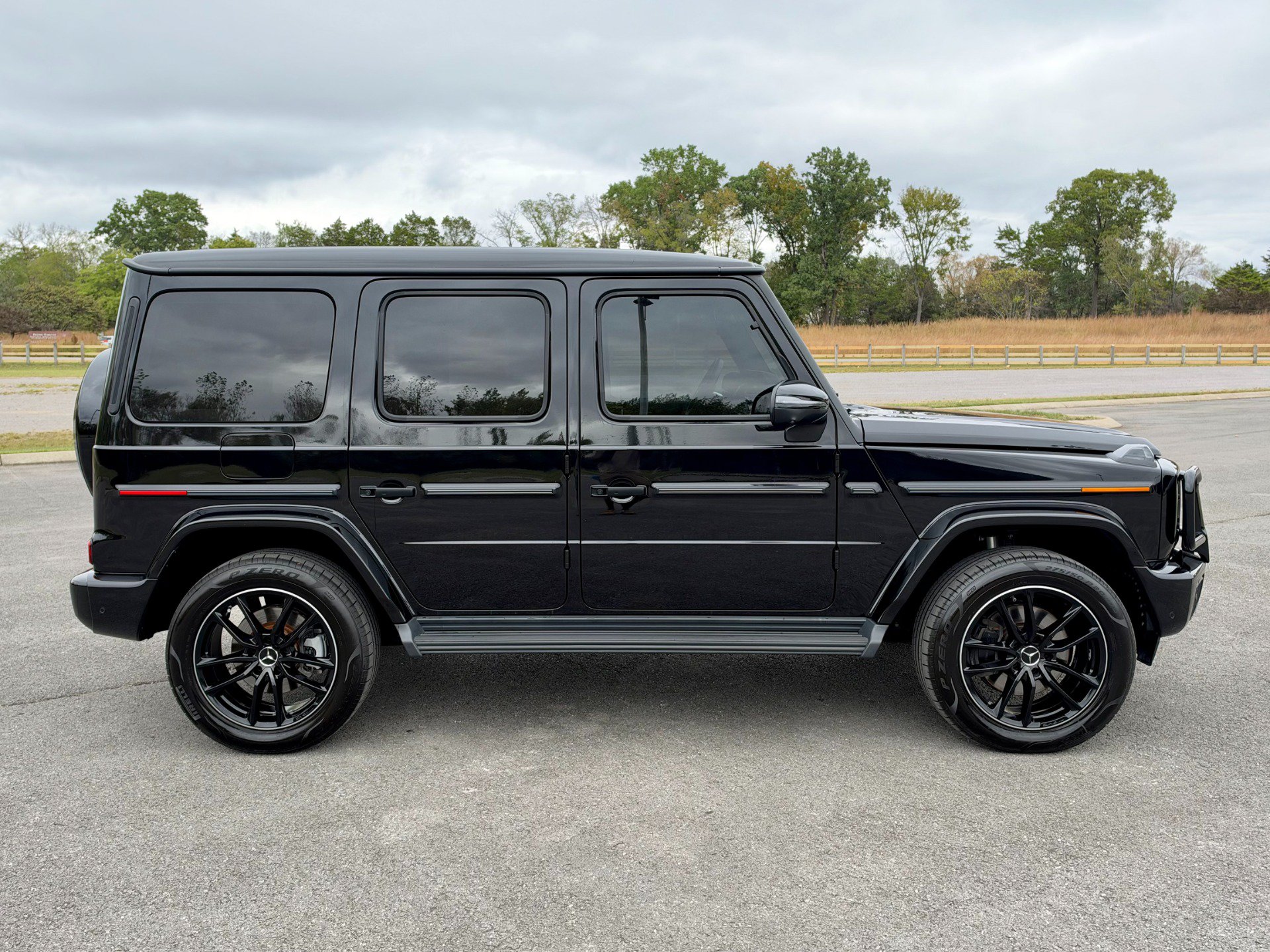 Used 2025 Mercedes-Benz G 550 image 7