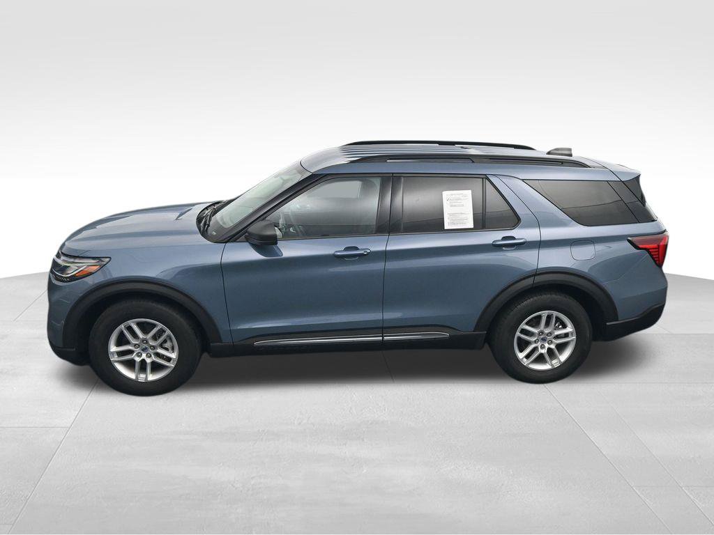 Used 2025 Ford Explorer Active RWD image 30