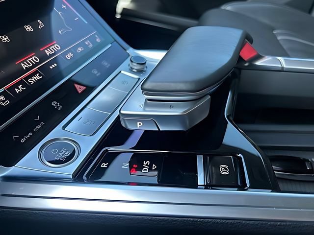 Used 2021 Audi e-tron Prestige w/ Prestige Package AWD/4WD image 36