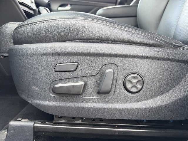 Used 2019 Hyundai Santa Fe AWD w/ Cargo Package image 21