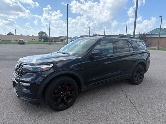 Used 2021 Ford Explorer ST w/ Equipment Group 401A AWD/4WD image 2