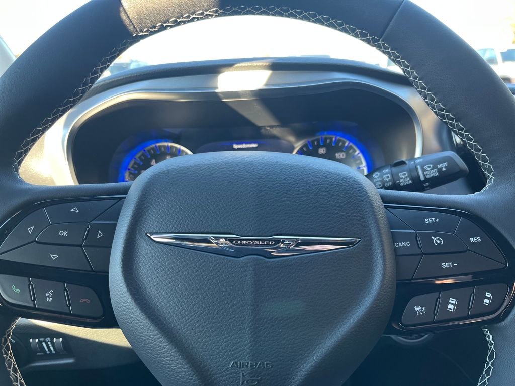 New 2026 Chrysler Pacifica Limited w/ S Appearance Package image 19