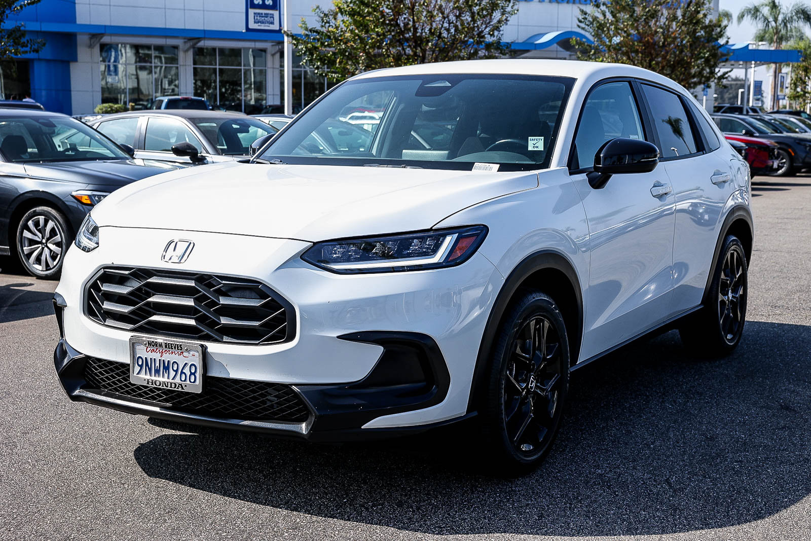 Used 2025 Honda HR-V Sport image 3