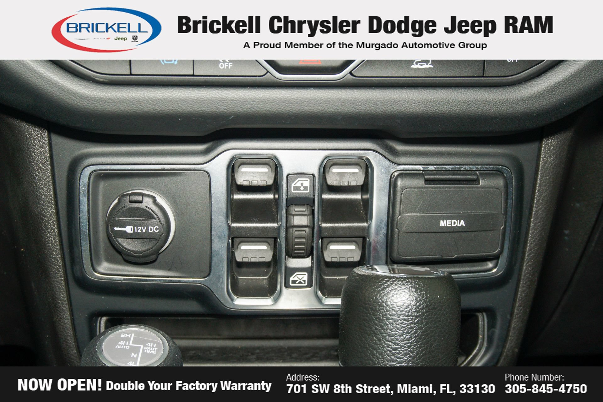 Used 2024 Jeep Wrangler Unlimited Sahara AWD/4WD image 24