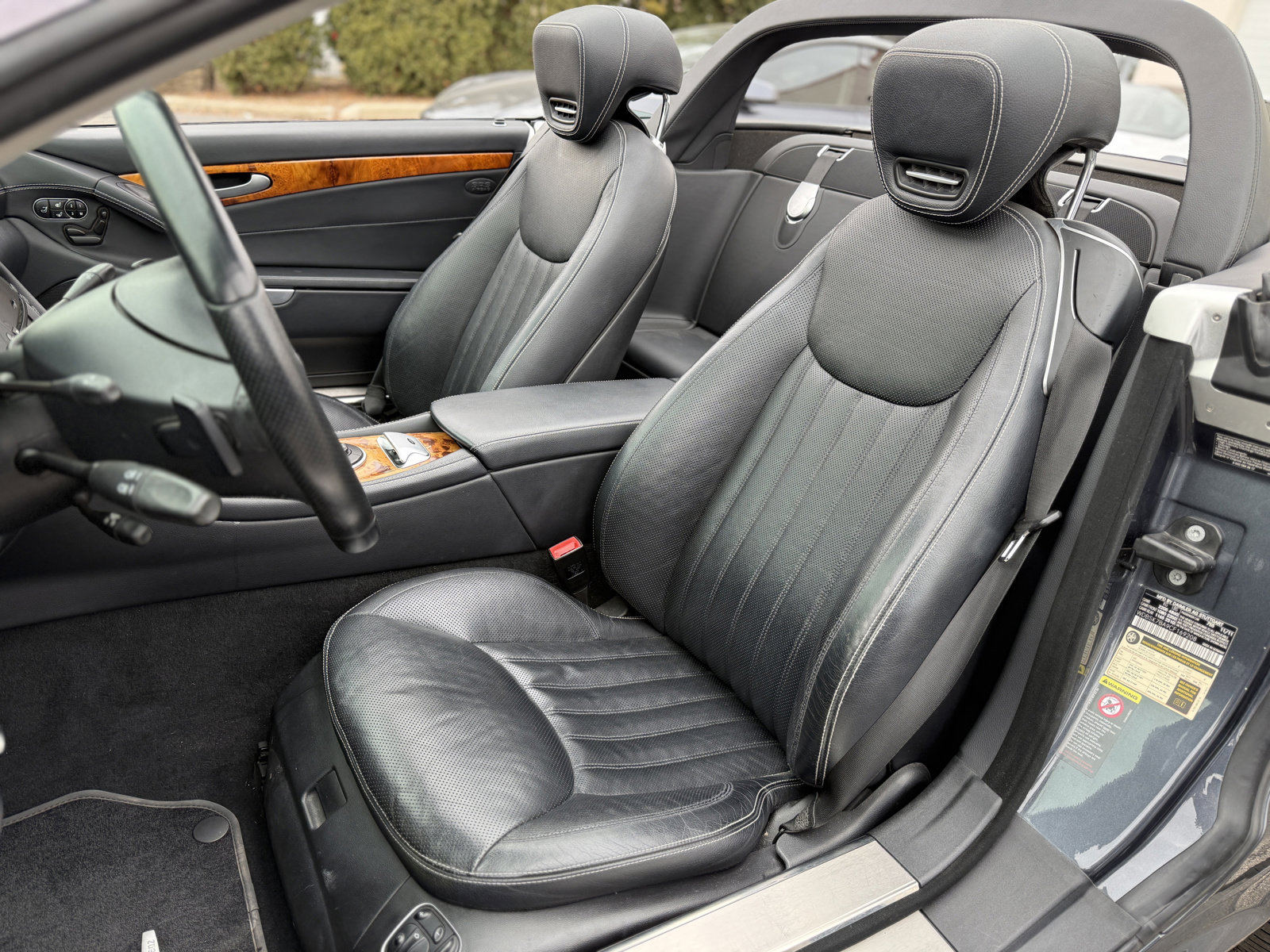 Used 2012 Mercedes-Benz SL 550 image 18