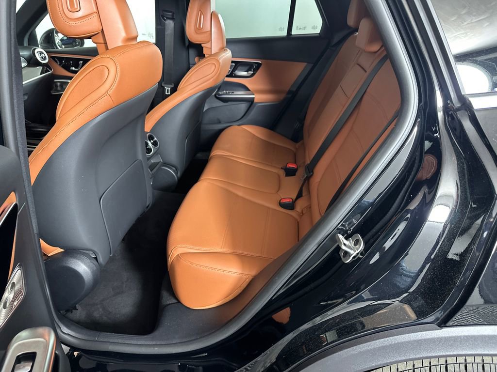 Certified 2026 Mercedes-Benz GLC 350e 4MATIC image 23