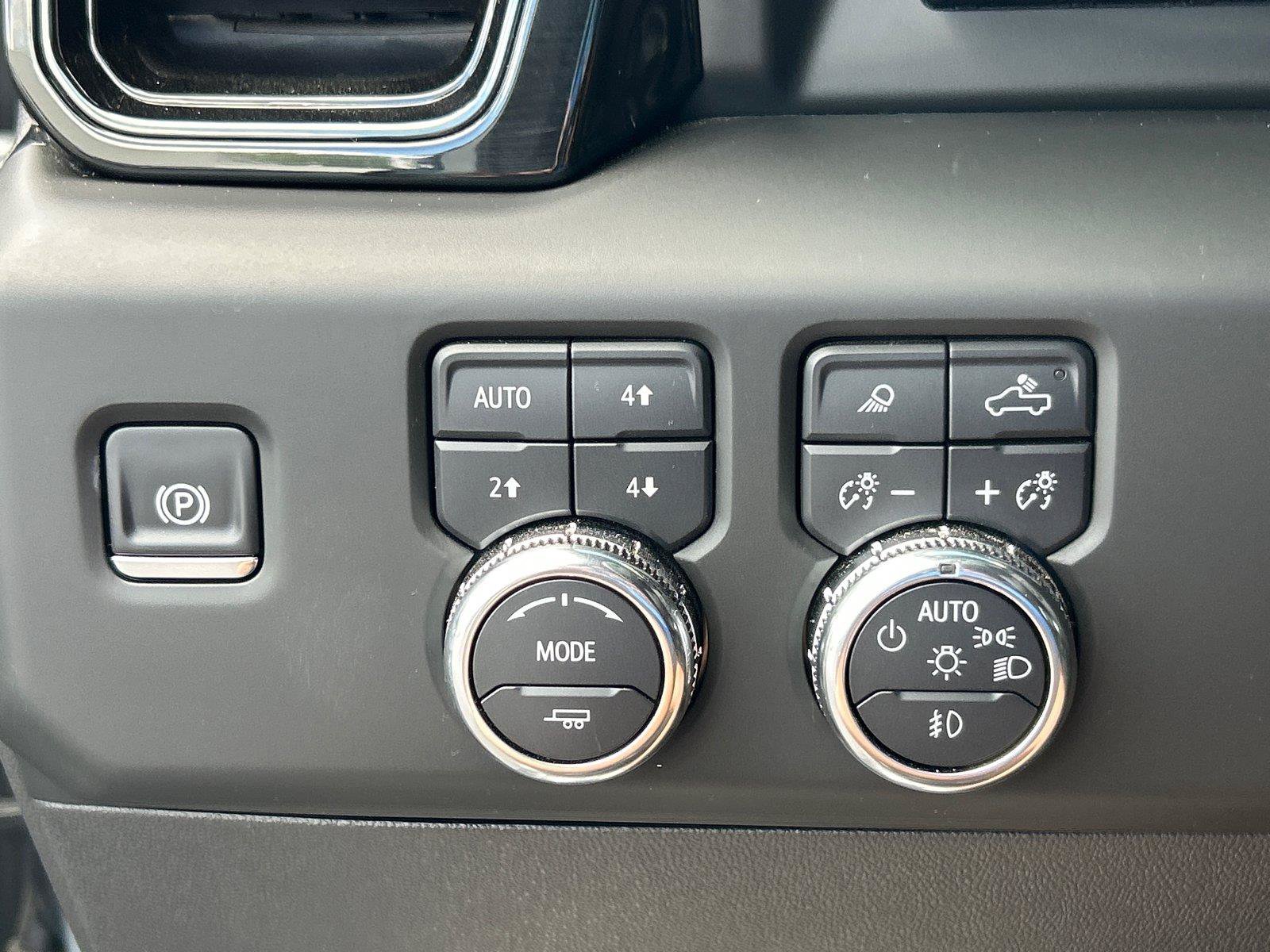 Certified 2025 GMC Sierra 1500 AT4 w/ AT4 Premium Package AWD/4WD image 30