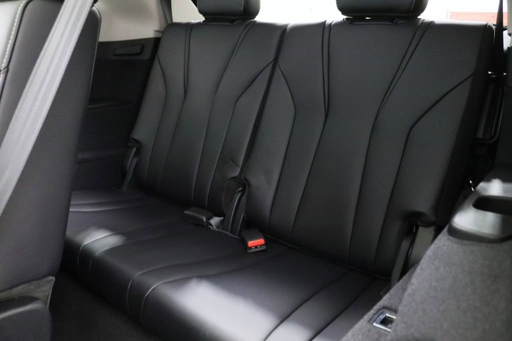 Certified 2024 Acura MDX SH-AWD w/ Technology Package image 12