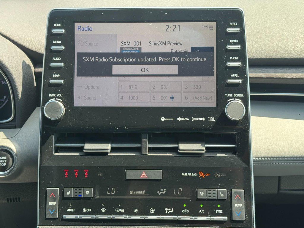 Used 2019 Toyota Avalon Limited w/ Protection Package image 14