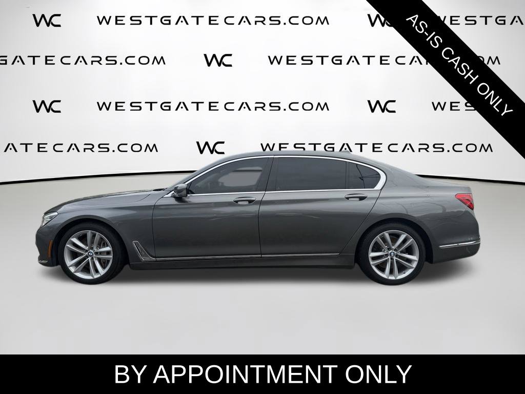 Used 2017 BMW 750i RWD image 2