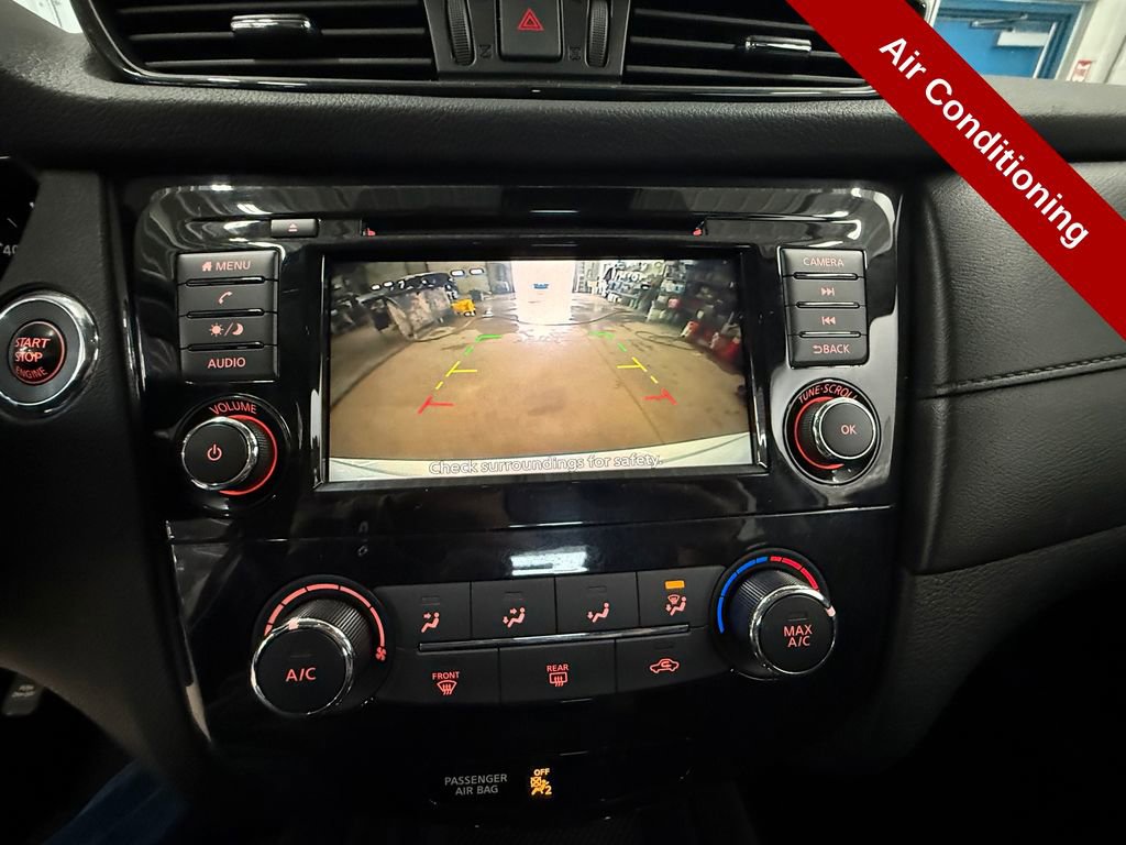 Used 2020 Nissan Rogue S image 23