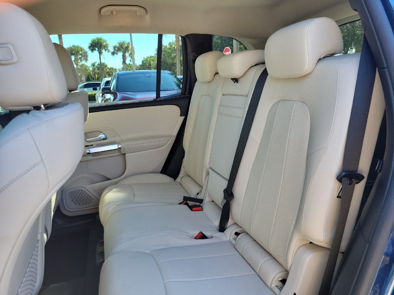 Used 2022 Mercedes-Benz GLB 250 image 11