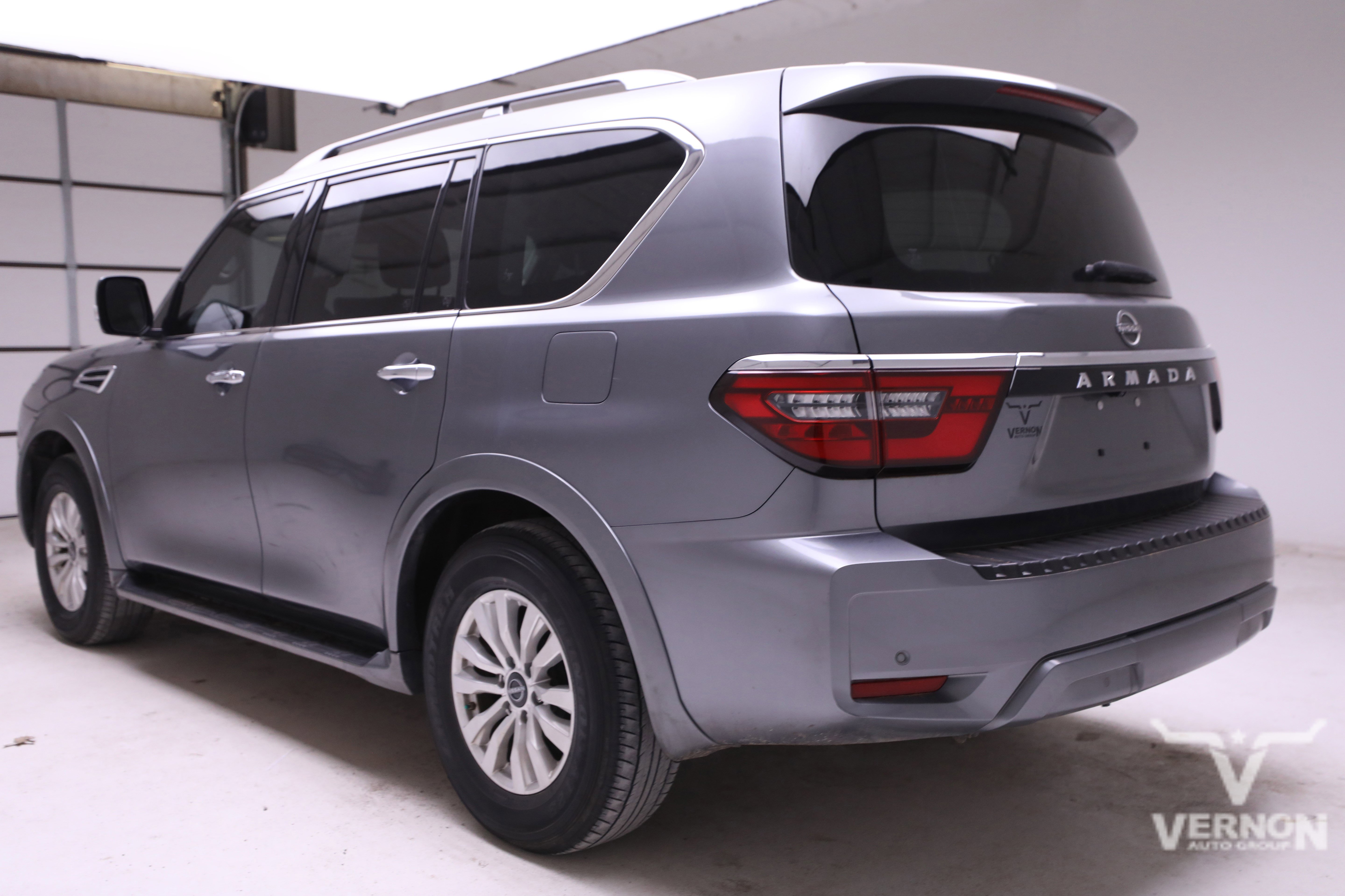 Used 2023 Nissan Armada SV w/ Cargo Package image 3