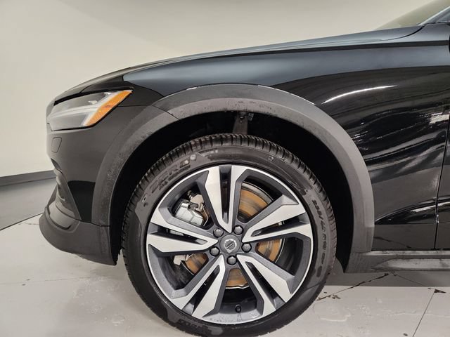 New 2026 Volvo V60 B5 Cross Country Plus w/ Protection Package Premier AWD/4WD image 11