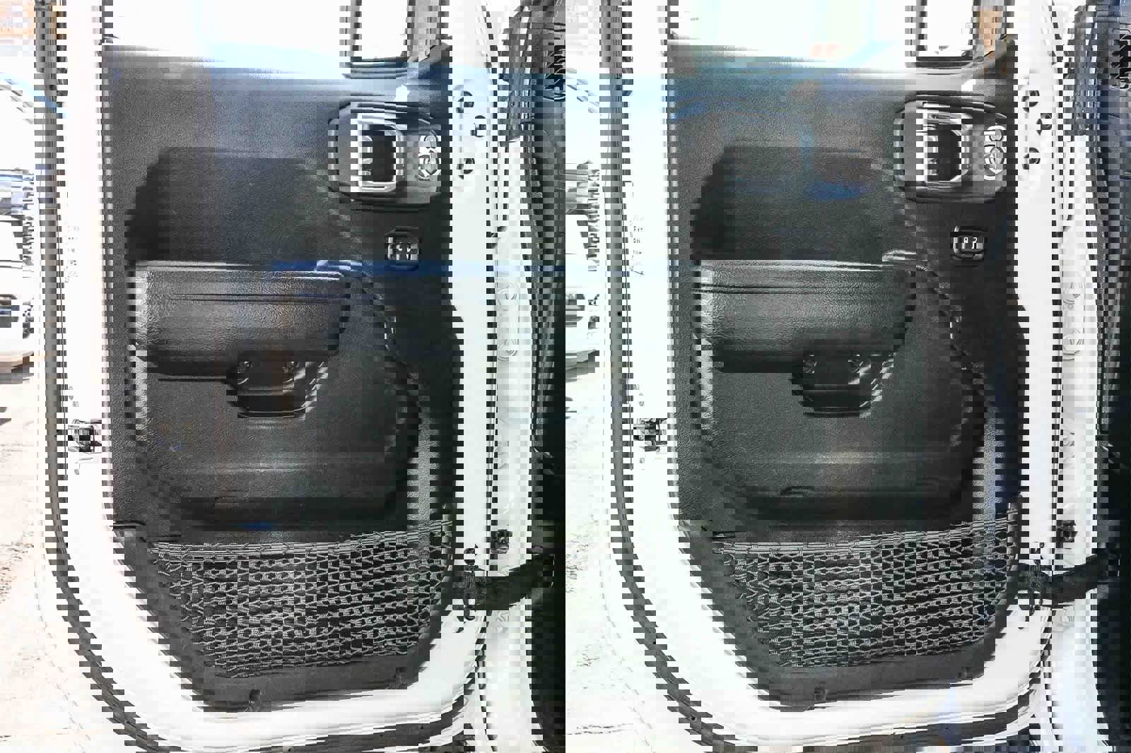 Used 2024 Jeep Wrangler Unlimited Rubicon image 19