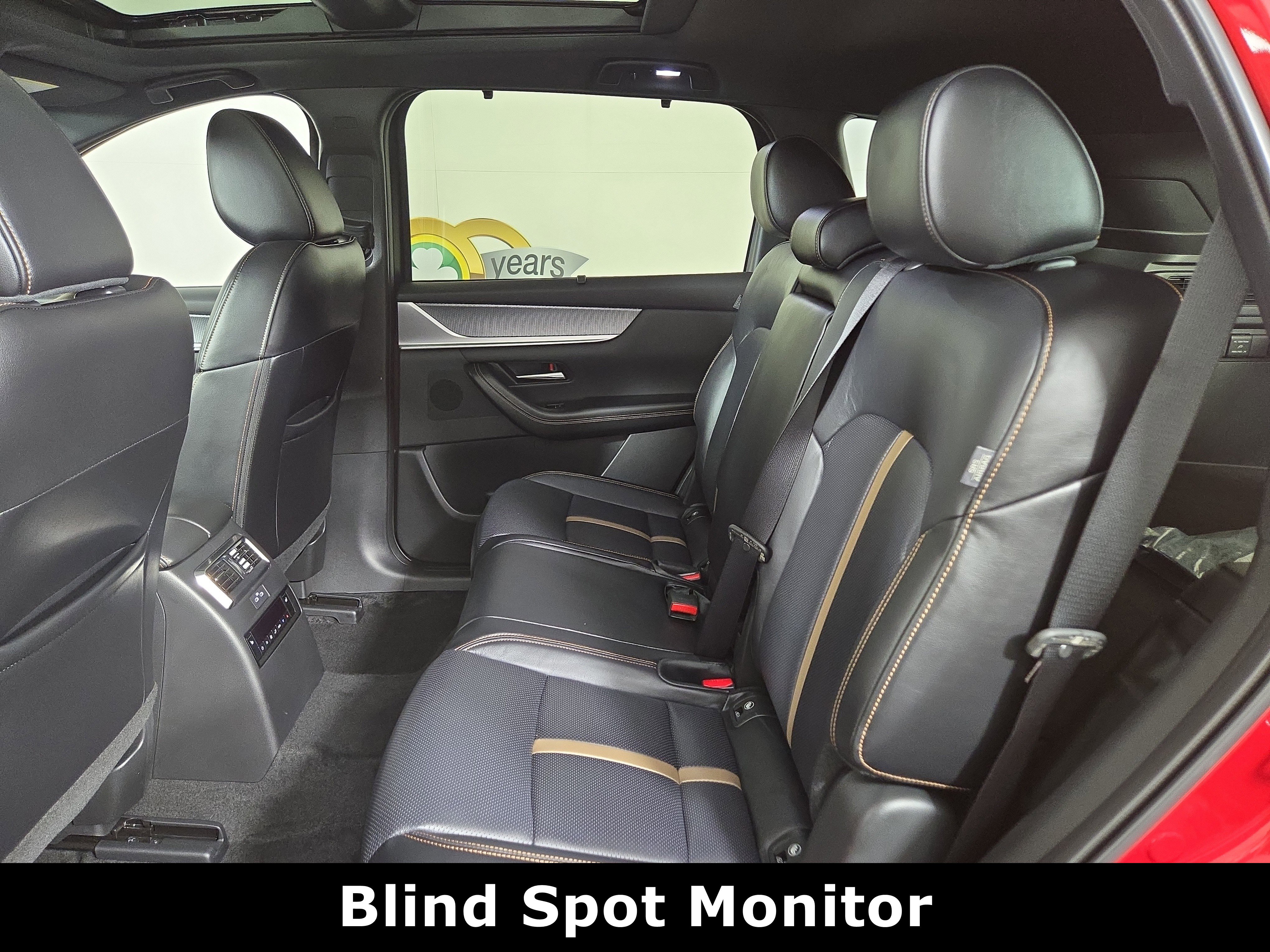 Certified 2025 MAZDA CX-70 Plug-In Hybrid w/ Premium Plus image 12