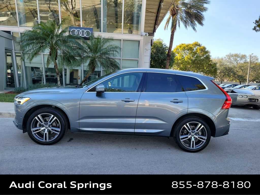Used 2019 Volvo XC60 T5 Momentum w/ Premium Package image 11