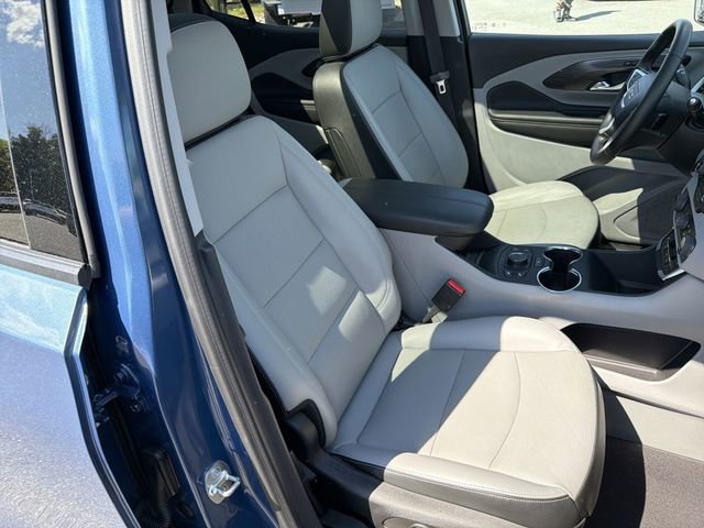 Used 2024 GMC Terrain SLT w/ Infotainment Package II AWD/4WD image 29