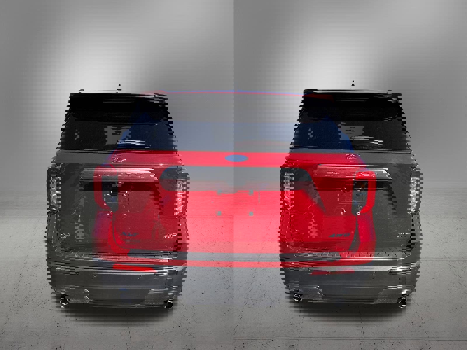 Used 2024 Ford Explorer XLT w/ Equipment Group 202A image 8