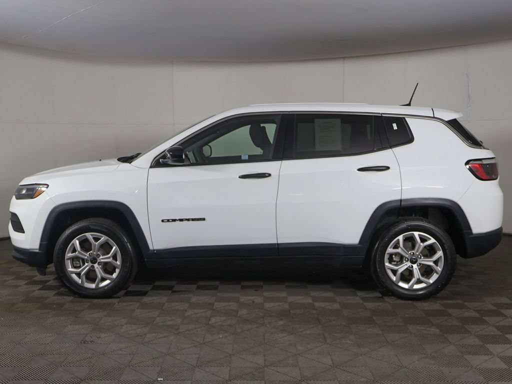 Used 2025 Jeep Compass Sport AWD/4WD image 14