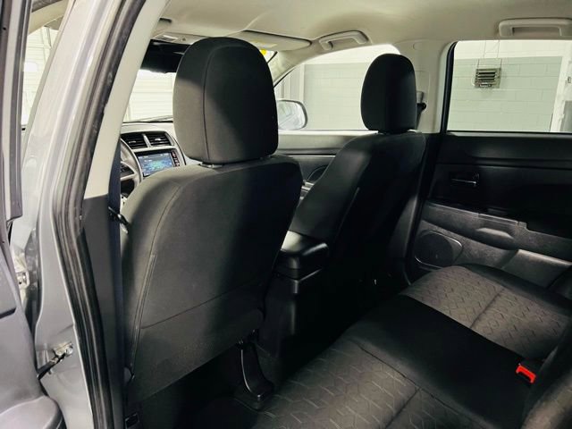 Used 2023 Mitsubishi Outlander Sport ES image 23