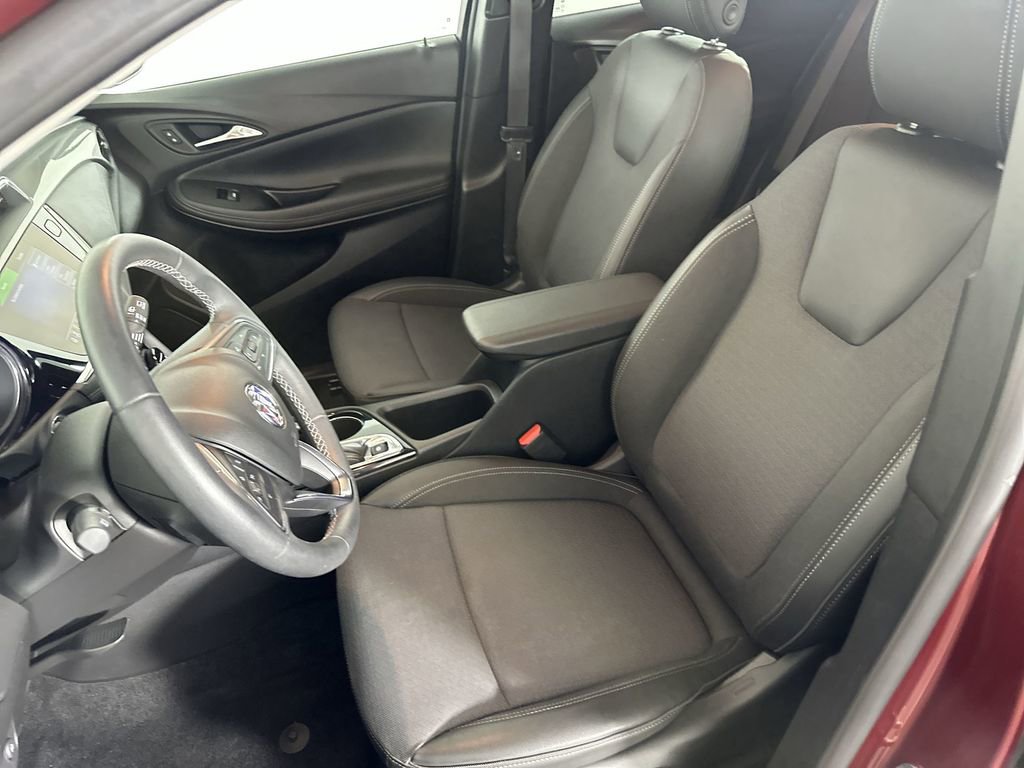 Used 2023 Buick Encore GX Select w/ Sport Touring Package FWD image 22