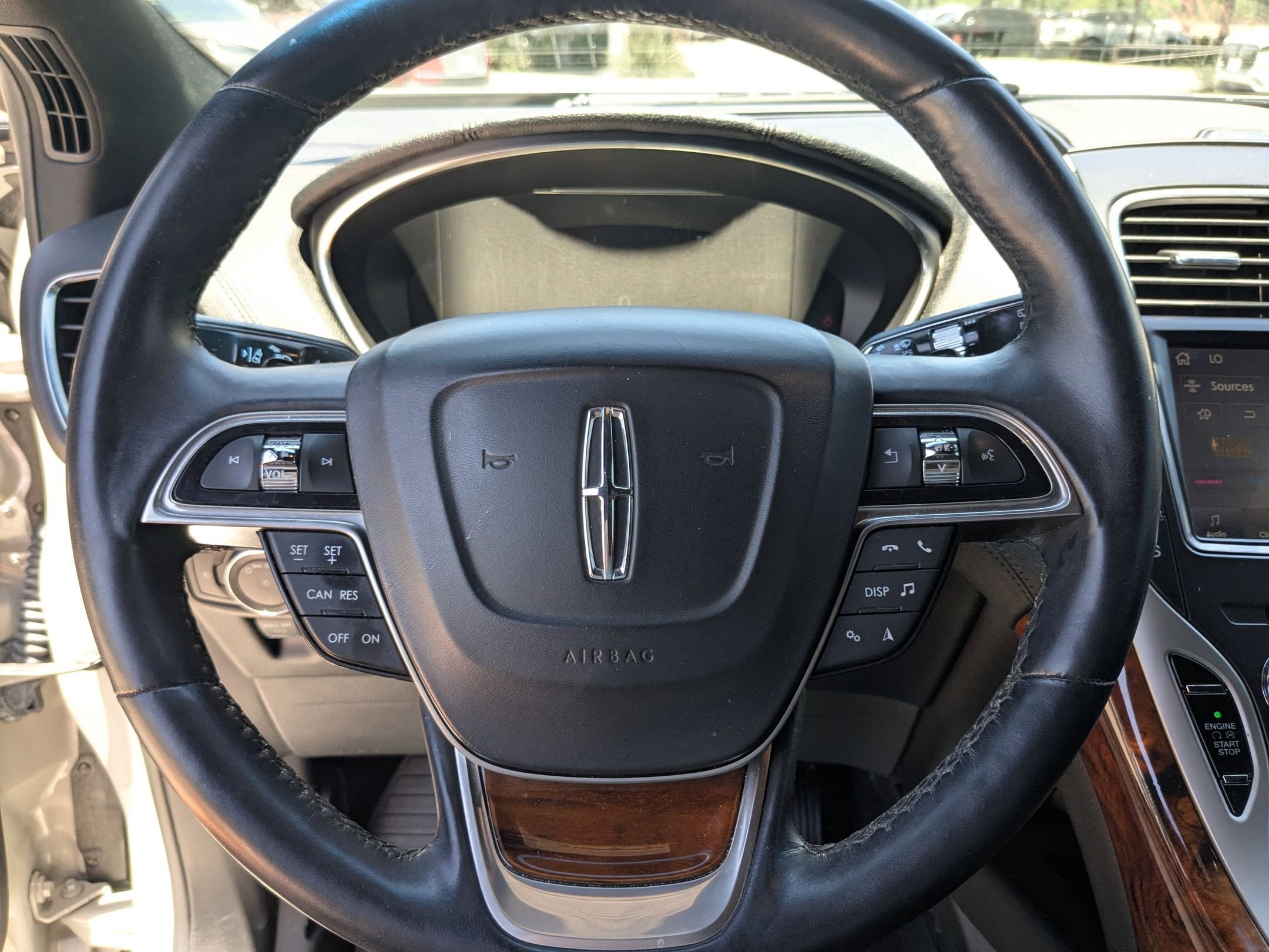 Used 2020 Lincoln Nautilus Reserve w/ Cargo Utility Package FWD image 9