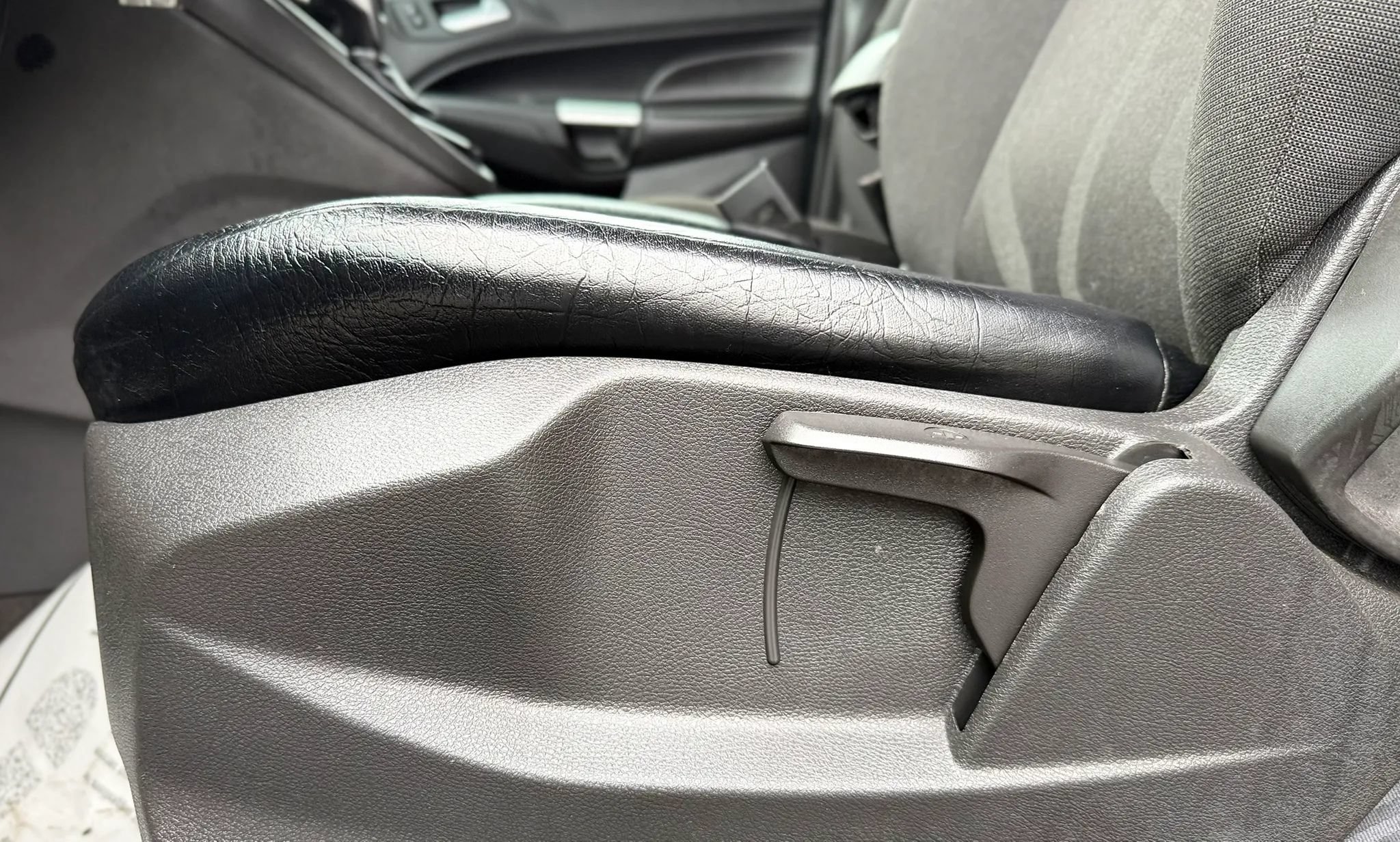 Used 2014 Ford Transit Connect XLT FWD image 24