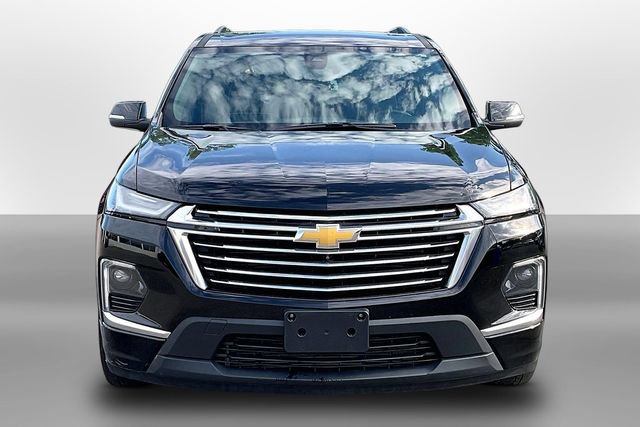 Used 2023 Chevrolet Traverse Premier AWD/4WD image 2