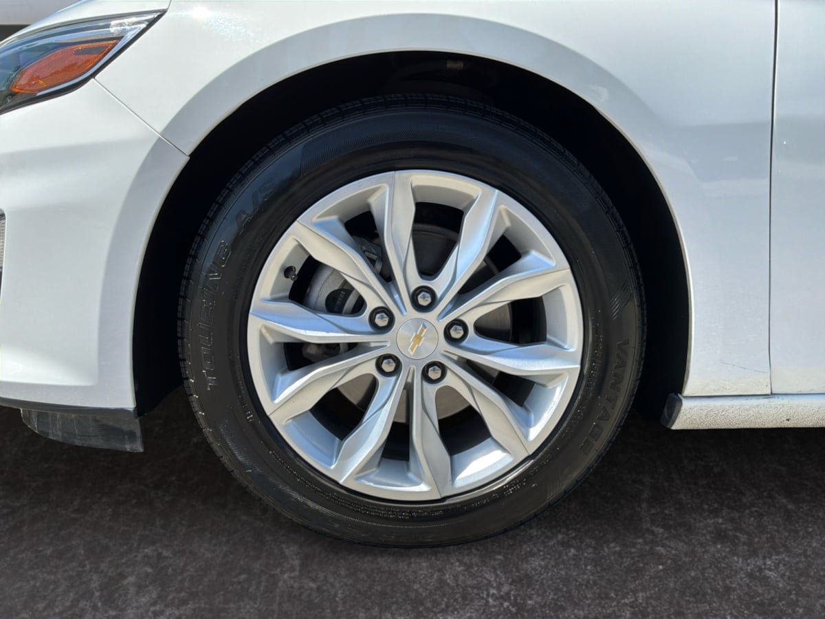 Used 2024 Chevrolet Malibu LT FWD image 9