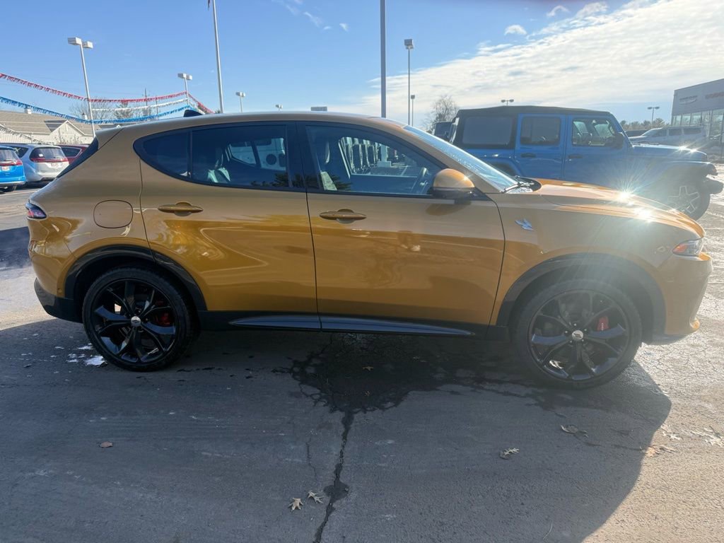 Used 2024 Dodge Hornet R/T w/ Track Pack image 2